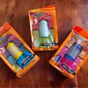3/$50 ✨ —BNIB Wonder Factory Mega Bag Set - Set of Three
